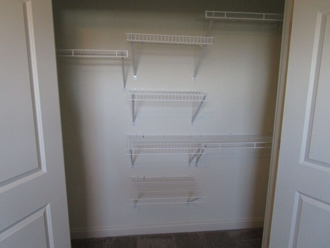 Building Photo - Huge 3BR/3BA Villa at Boulder Springs - Available July!!