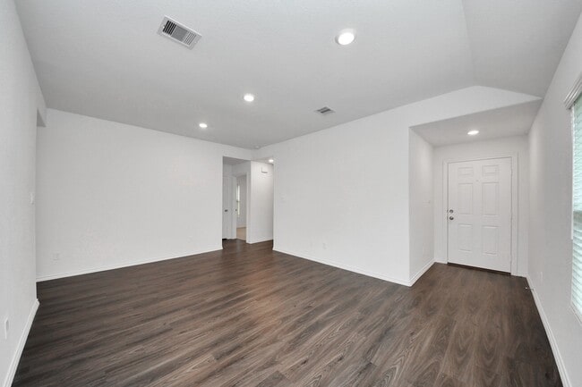 Building Photo - 32615 Orchard Haze Dr