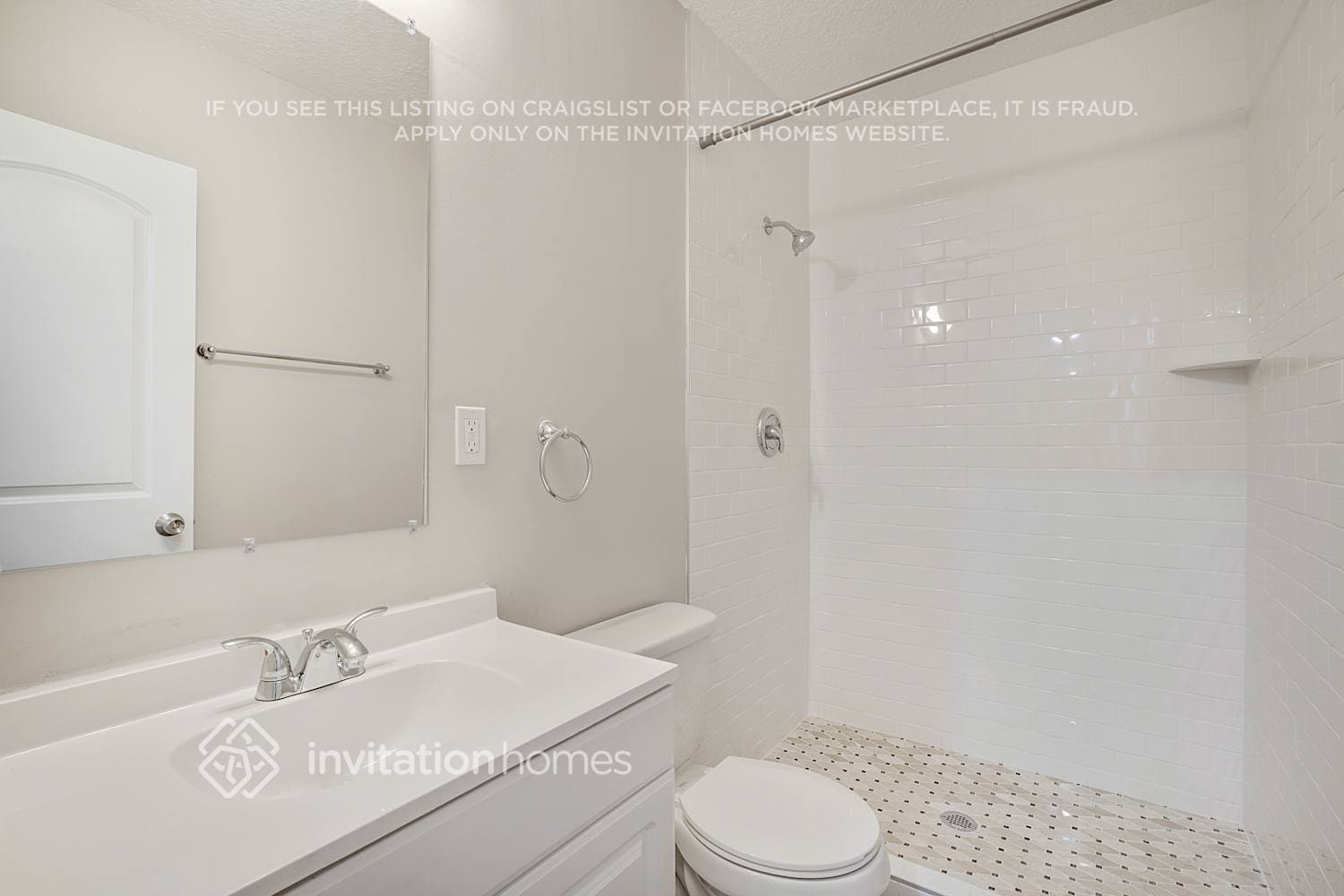 Building Photo - 3725 Pine View Cir