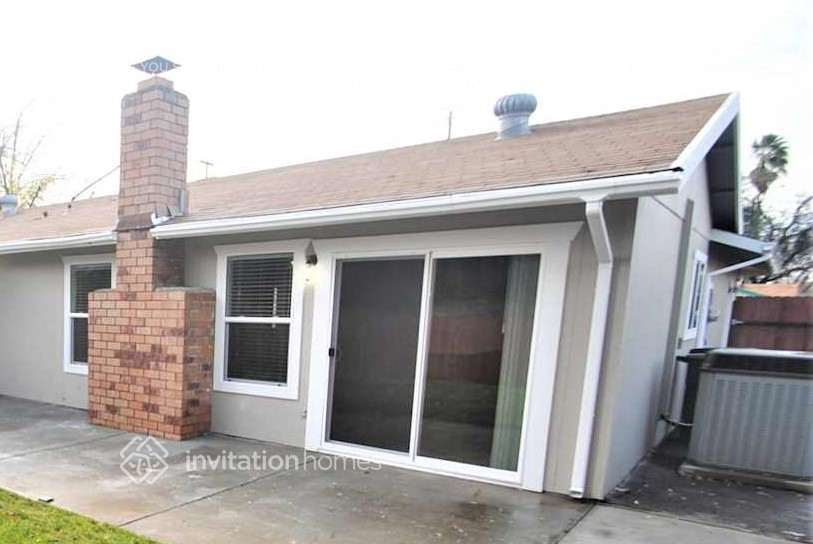 Building Photo - 6400 Feliciter Way