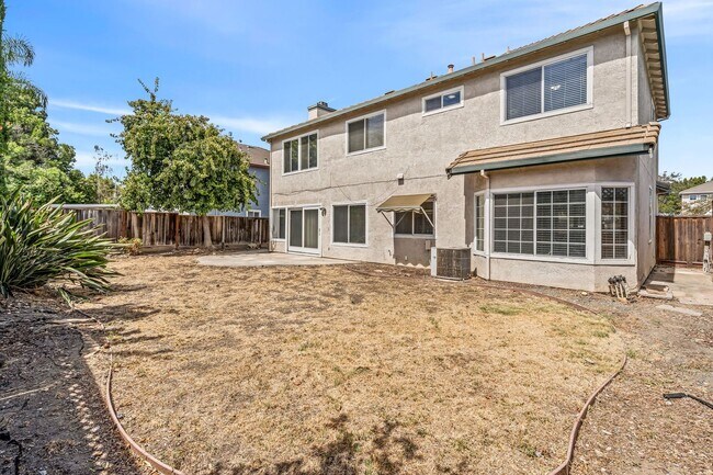 Building Photo - 880 Woodsong Ln