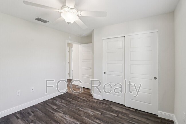 Building Photo - 7299 Hemlock Rd