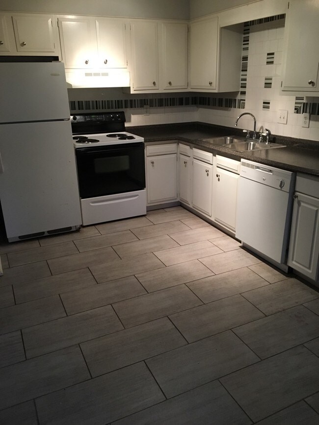 Cherrywood Townhouses & Apartments - Beaver, WV | Apartment Finder