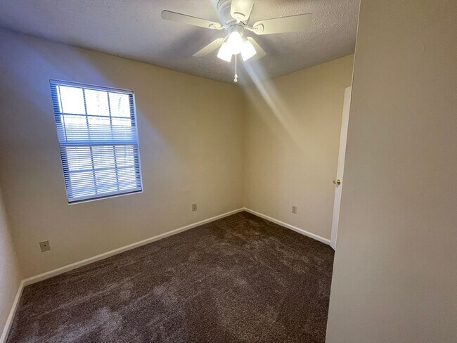 Building Photo - 122 Kitty Hawk Square