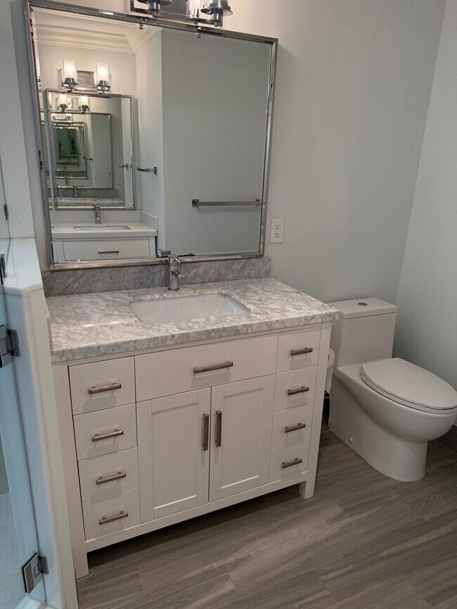 Building Photo - 1611 Treemont Ave