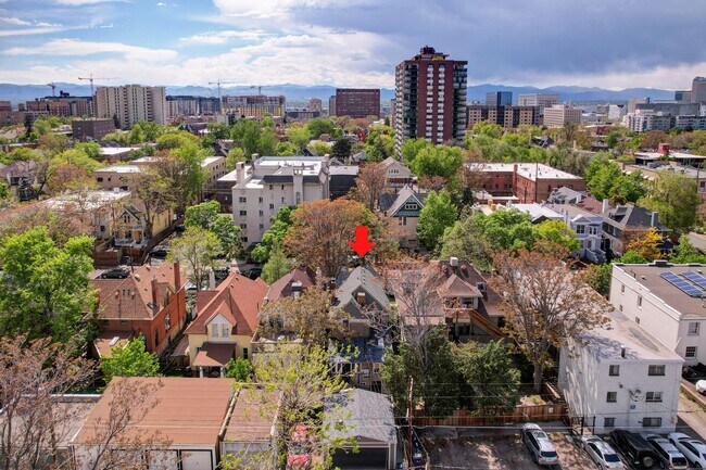 Building Photo - 1136 N Washington St