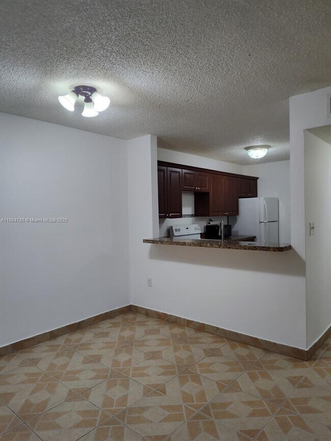Building Photo - 15620 SW 80th St