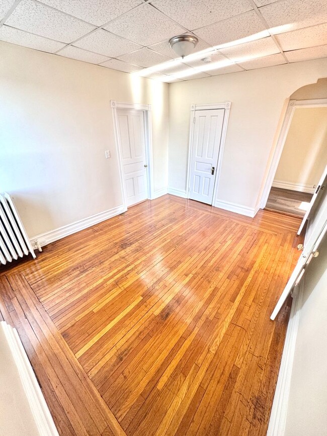 Building Photo - 1149 W Turner St