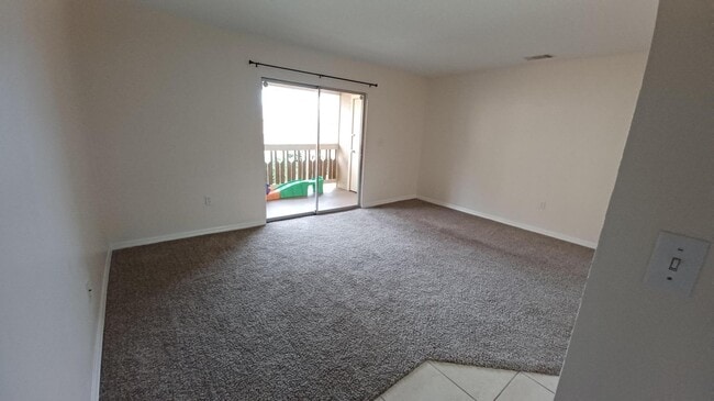 Building Photo - 280 Ulster Ln