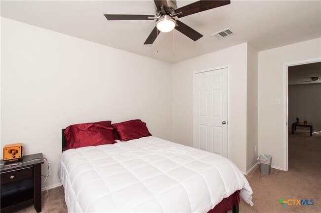 Building Photo - 303 Gemini Ln