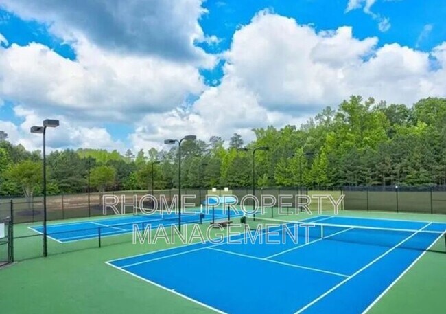 Building Photo - 9926 Stretford Rd