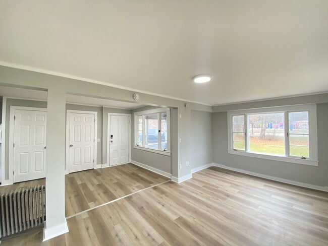 Building Photo - 241 S Main St