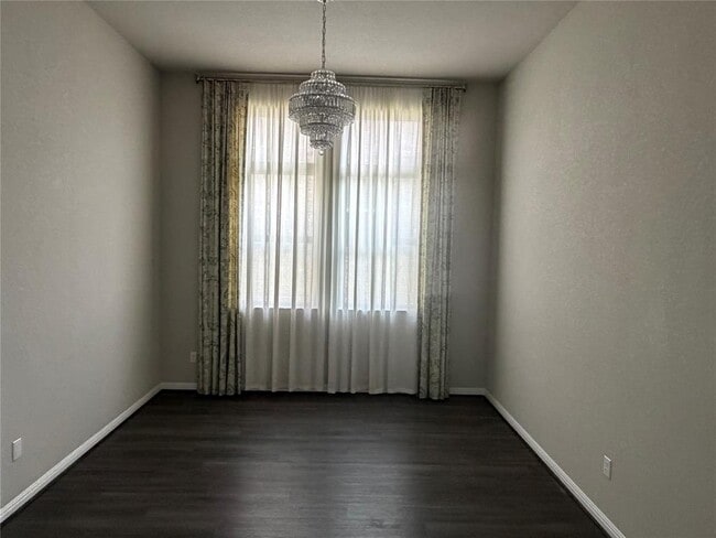 Building Photo - 641 Gabrielle Anne Dr