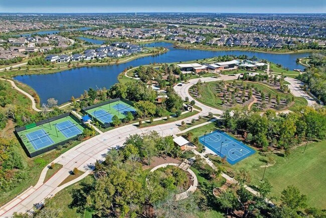 Building Photo - 19202 Presa Canyon Dr