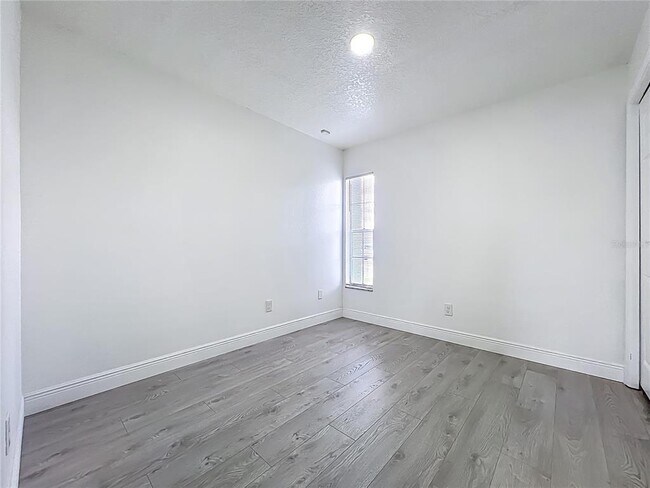 Building Photo - 7609 Winter Shade Dr