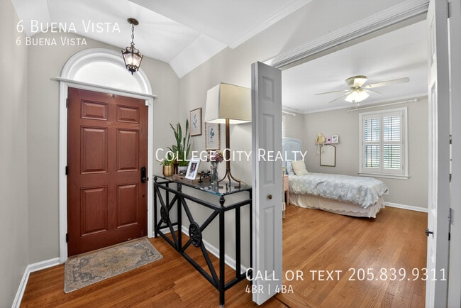 Building Photo - 6 Buena Vista