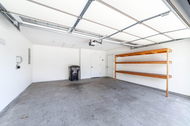Building Photo - 7416 Rosedown Dr