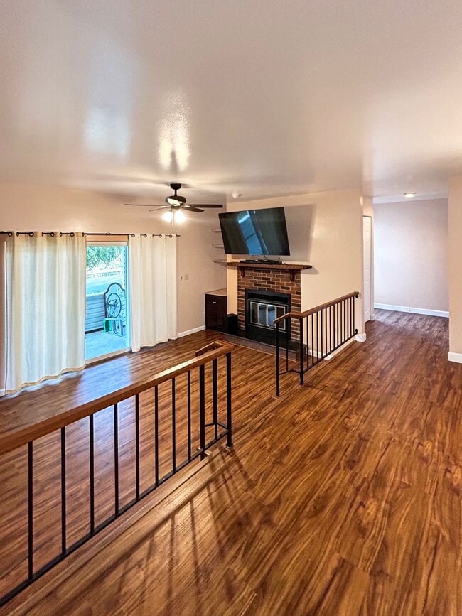 Building Photo - two bedroom two bath condo in Robinson Township!