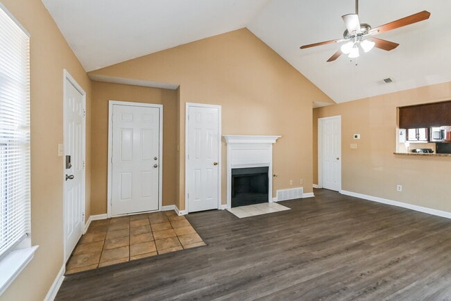 Building Photo - 2901 Connor Reed Dr