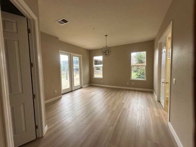 Building Photo - 583 Montori Ct