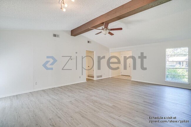 Building Photo - 8730 Grenadier Dr