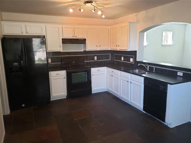 Building Photo - 2205 Melissa Oaks Ln