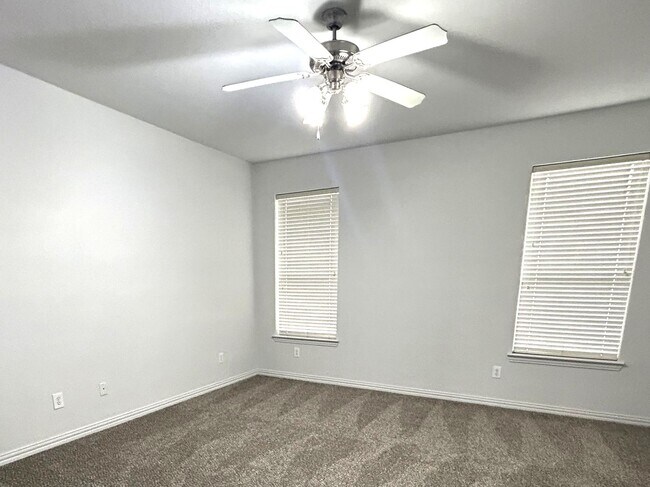 Building Photo - House For Lease in Little Elm