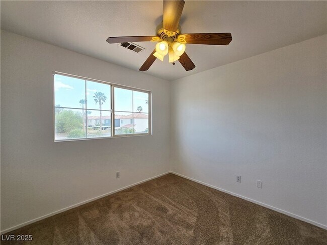 Building Photo - 728 Ribbon Grass Ave