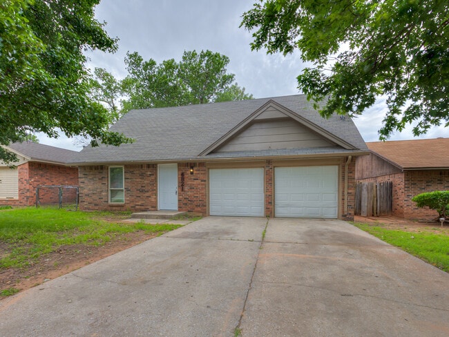 Building Photo - 4821 Cinderella Dr