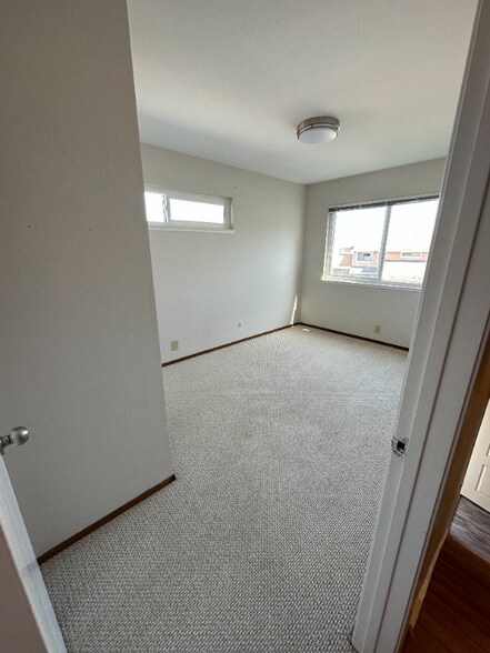 Primary Photo - 101 Del Prado Dr