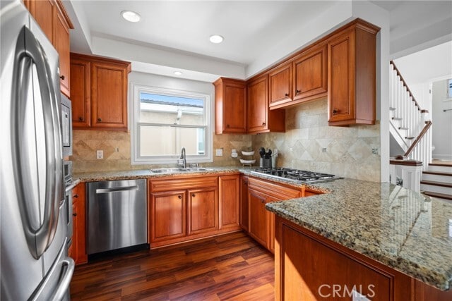 Building Photo - 426 Narcissus Ave