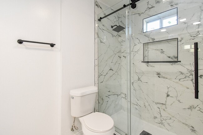 Building Photo - 8158 Niles St