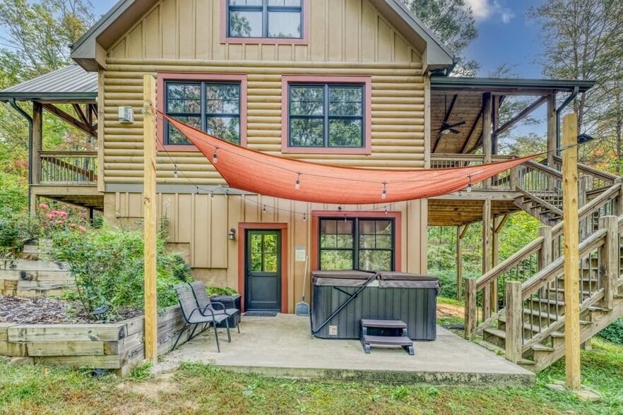 Building Photo - 111 Watkins Farm Rd