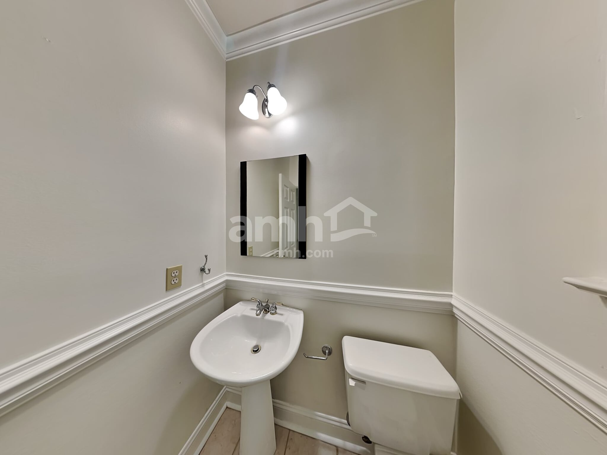 Building Photo - 8005 Red Oaks Trl