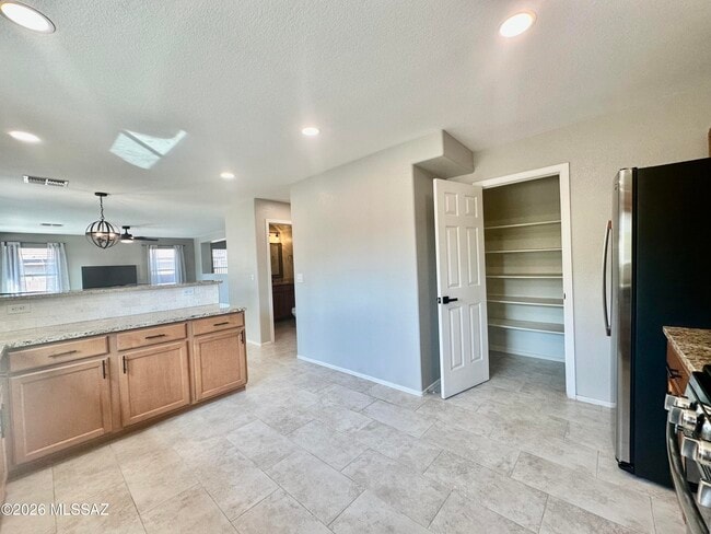 Building Photo - 13696 E Shadow Pines Ln