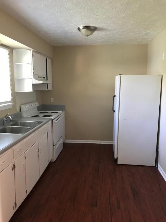 Building Photo - 1811 Dalton Ct