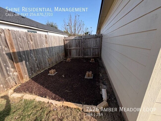 Building Photo - 7426 Amber Meadow Loop