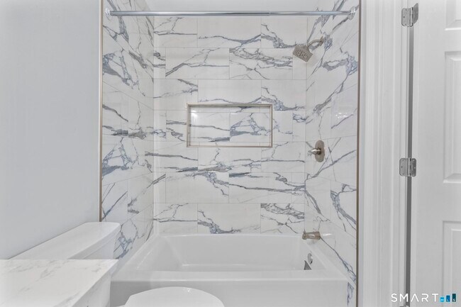 Building Photo - 133 Peddlers Dr