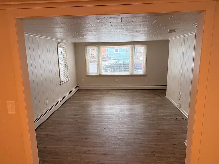 Living room - 39 Green St