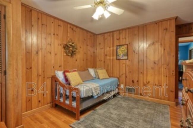 Building Photo - 524 Overland Dr