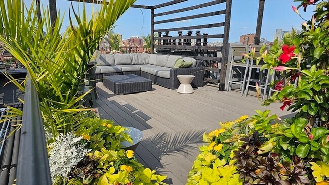 Building Photo - 755 Boylston St