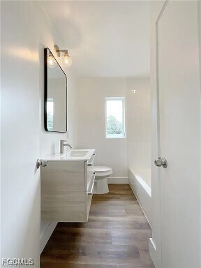 Building Photo - 2027 Maravilla Cir