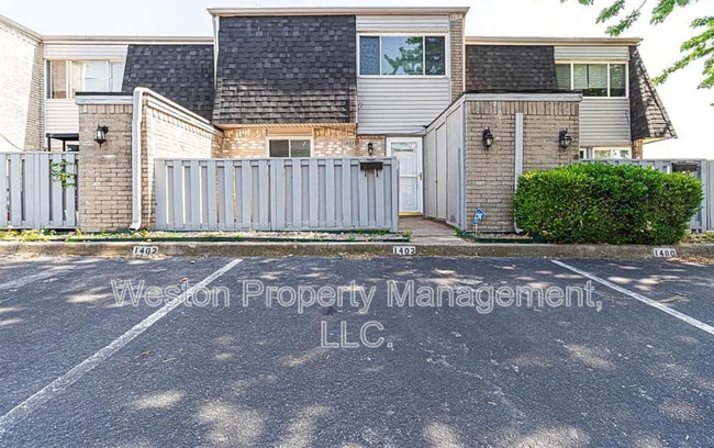 Primary Photo - 1402 Bill Carrol Dr