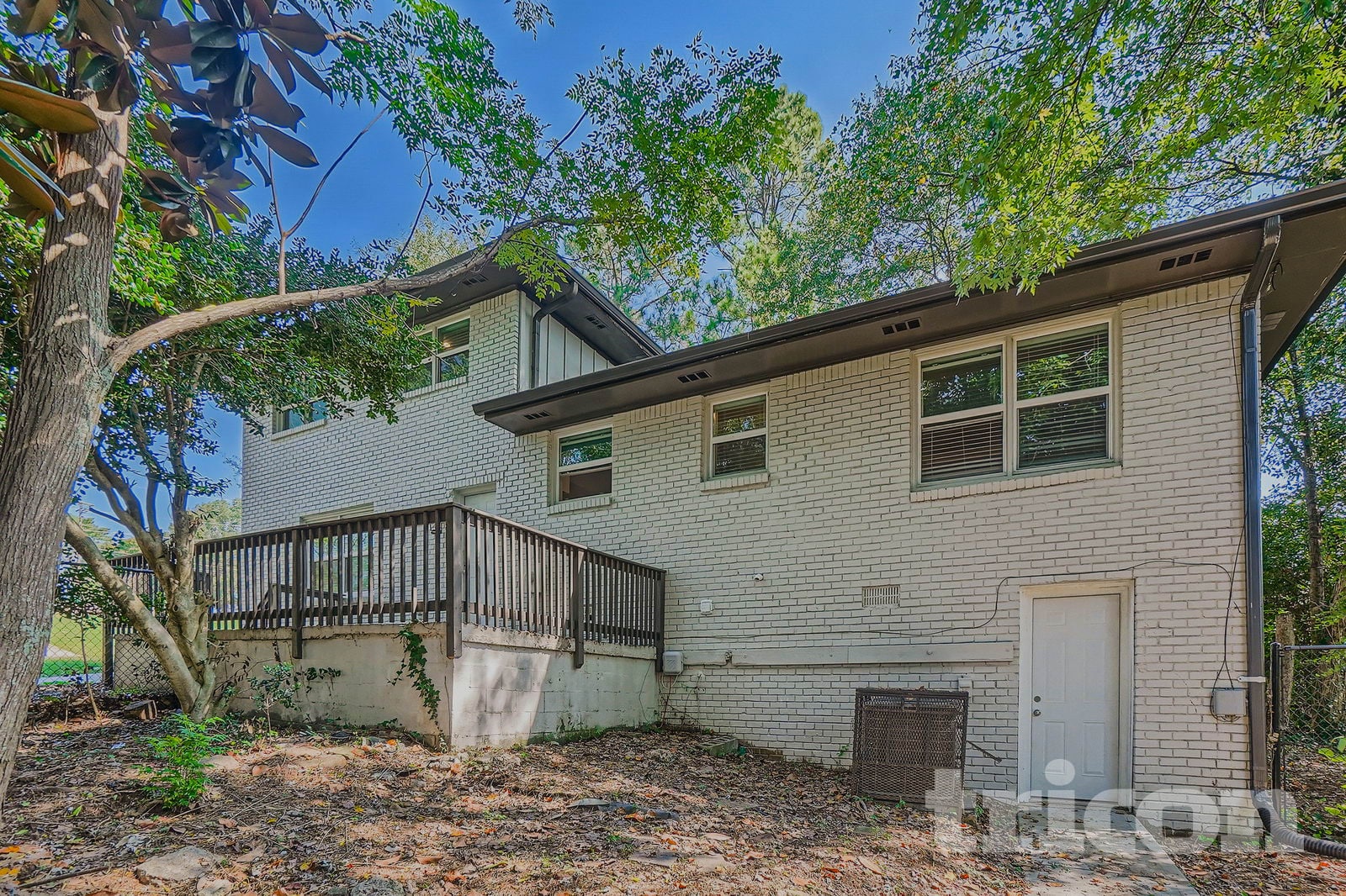 Building Photo - 2241 Wallingford Dr