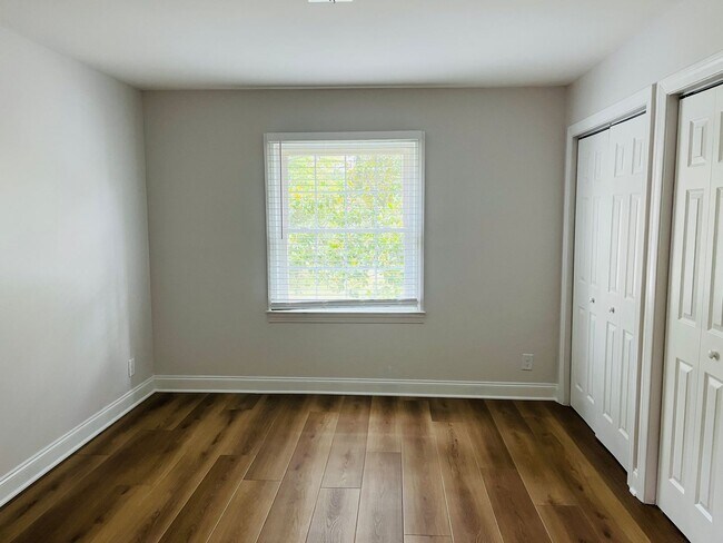 Building Photo - Wow! Newly renovated 2 bedroom 2 bathroom unit in Lithonia. Must see!