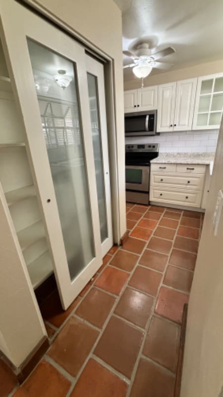 Building Photo - 7023 E 4th St