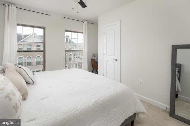 Building Photo - 7933 Turtle Crk Cir