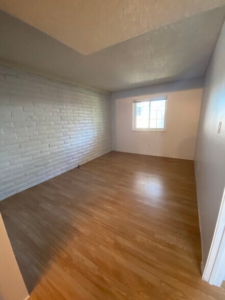 Building Photo - 6800 E Tennessee Ave