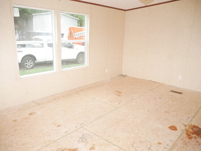 Building Photo - 315 Barricks Rd