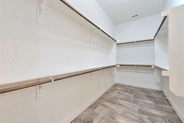 Building Photo - 6725 Cambridge Dr